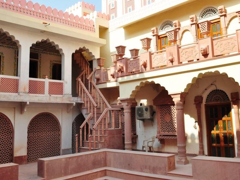 Hotel Suroth Mahal Luhāru Εξωτερικό φωτογραφία