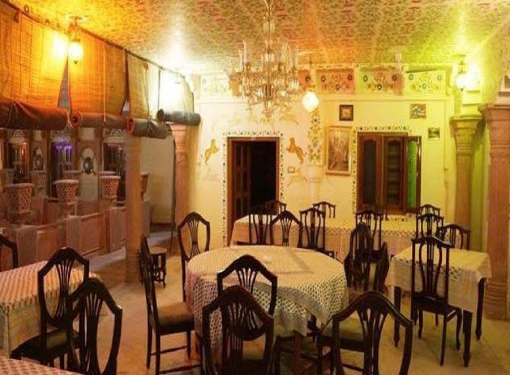 Hotel Suroth Mahal Luhāru Εξωτερικό φωτογραφία